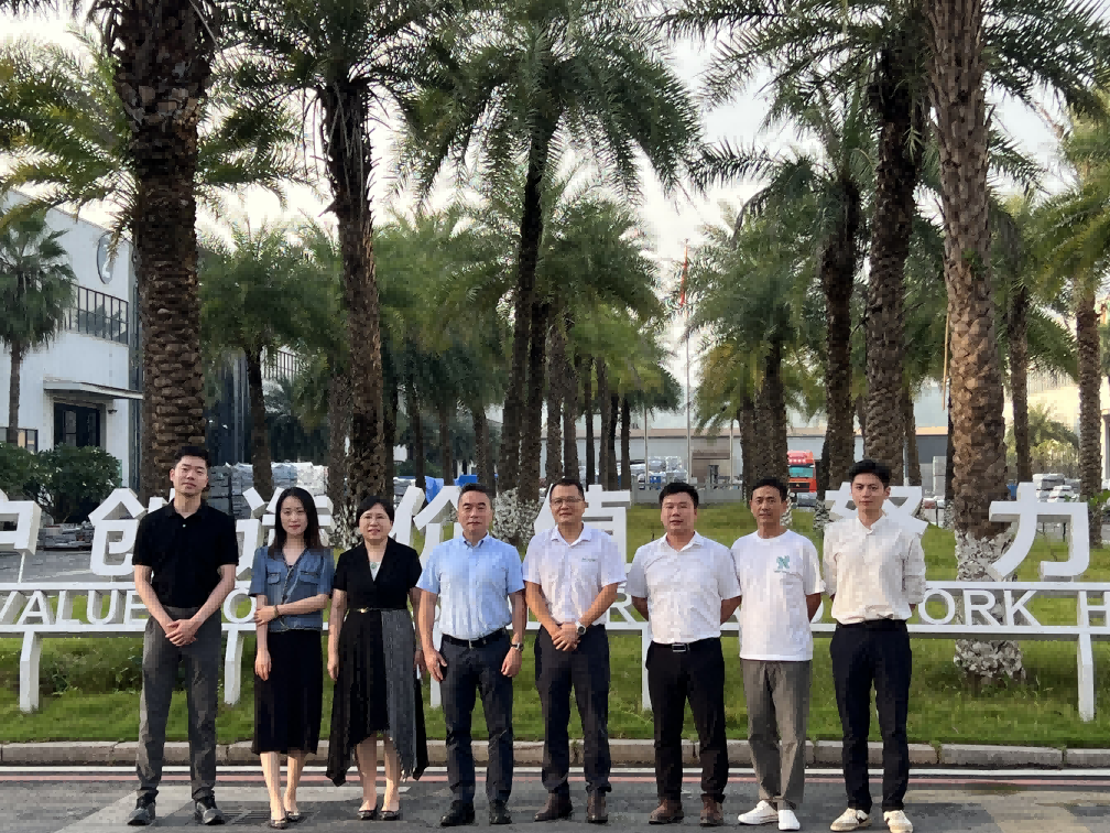 Work Hand in Hand to Build the Future: The Tripartite Company Signing Ceremony Held Successfully(图1)
