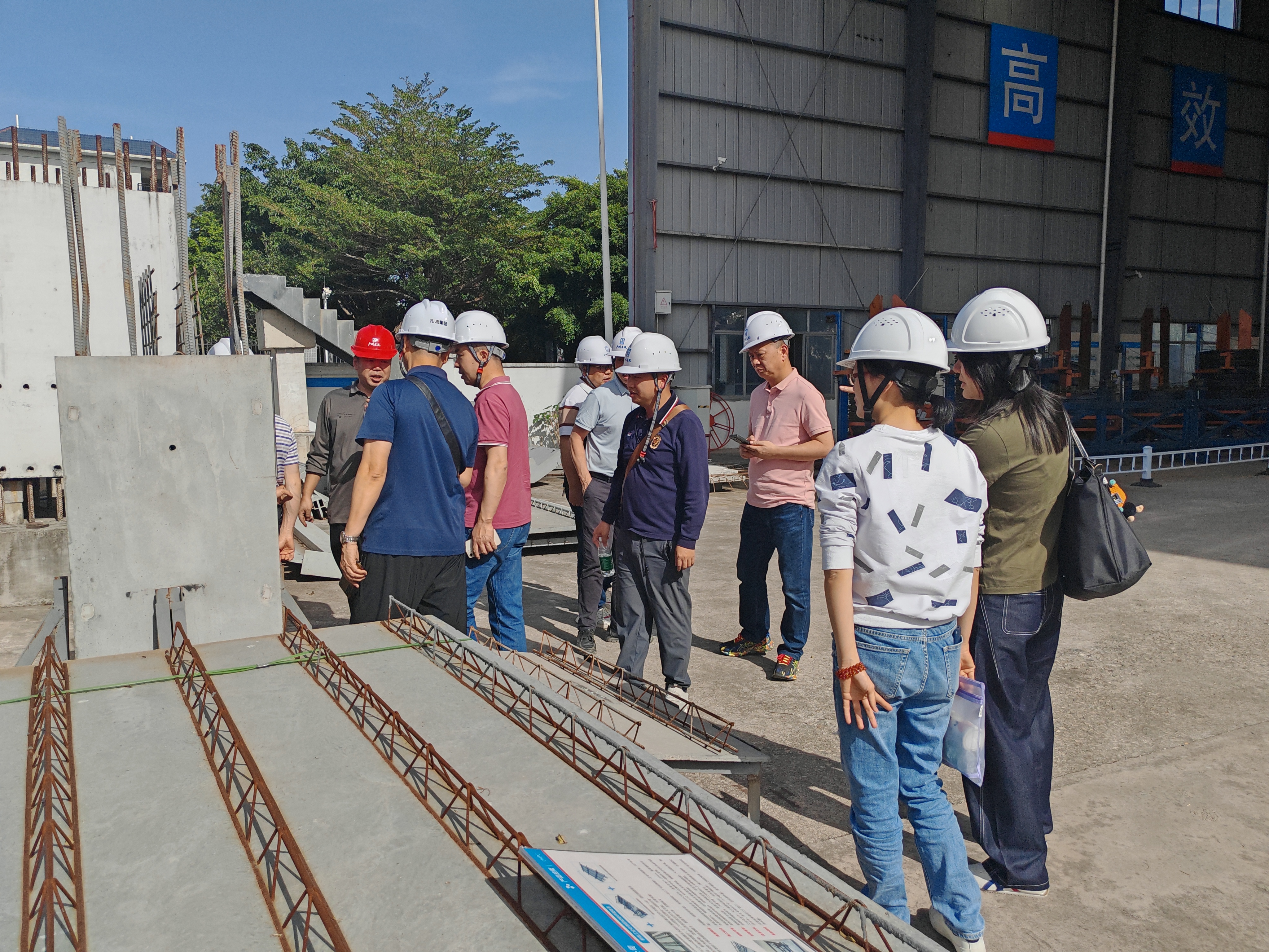 The Owner of Qingyuan Formwork Column Project Visits the Factory for Exchange(图1)