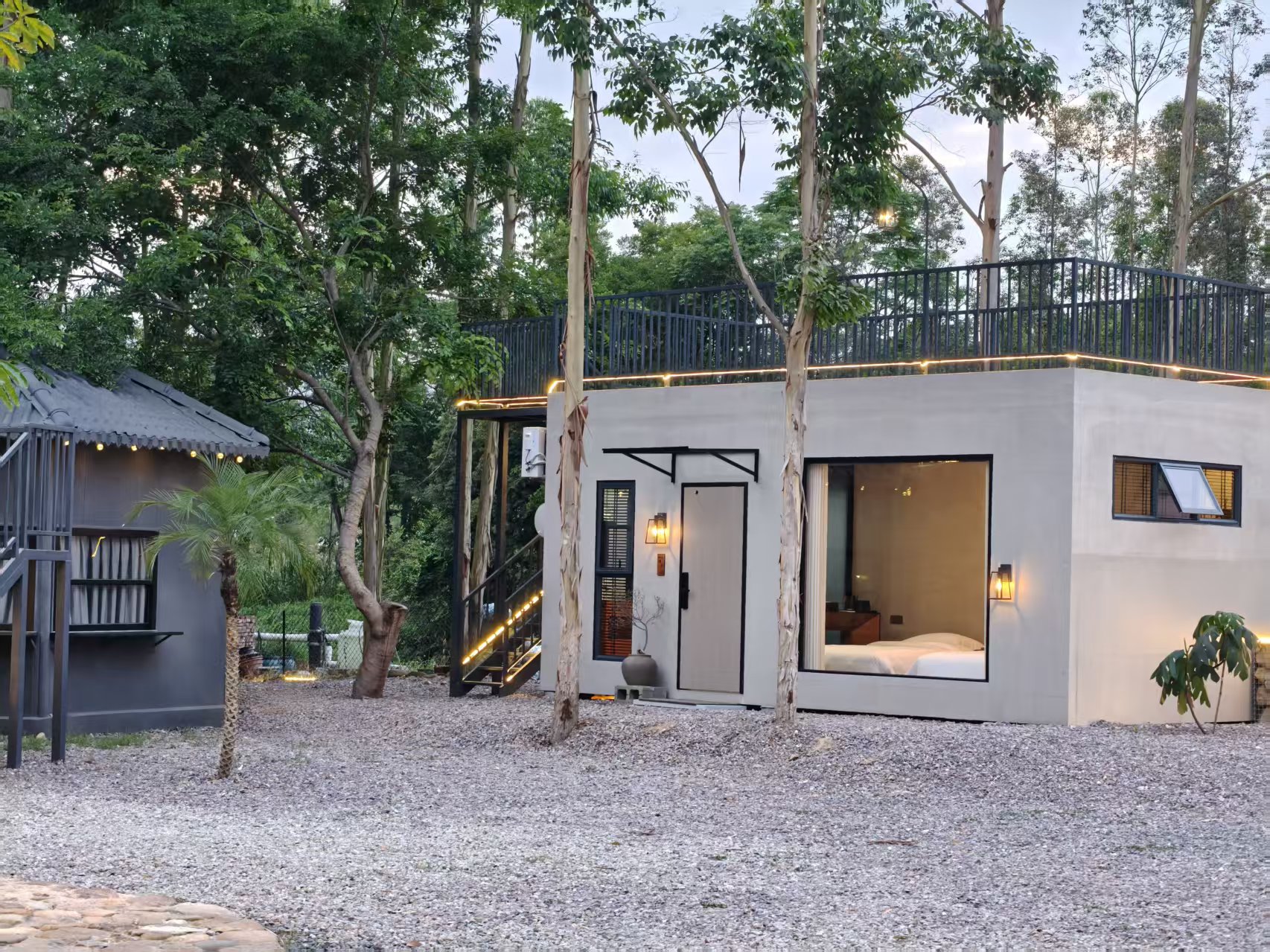 A Hardcore Powerhouse! Yigoujia Concrete Mobile Functional Rooms – Wind & Earthquake Resistant, a Durable Space That Holds Your Life(图1)