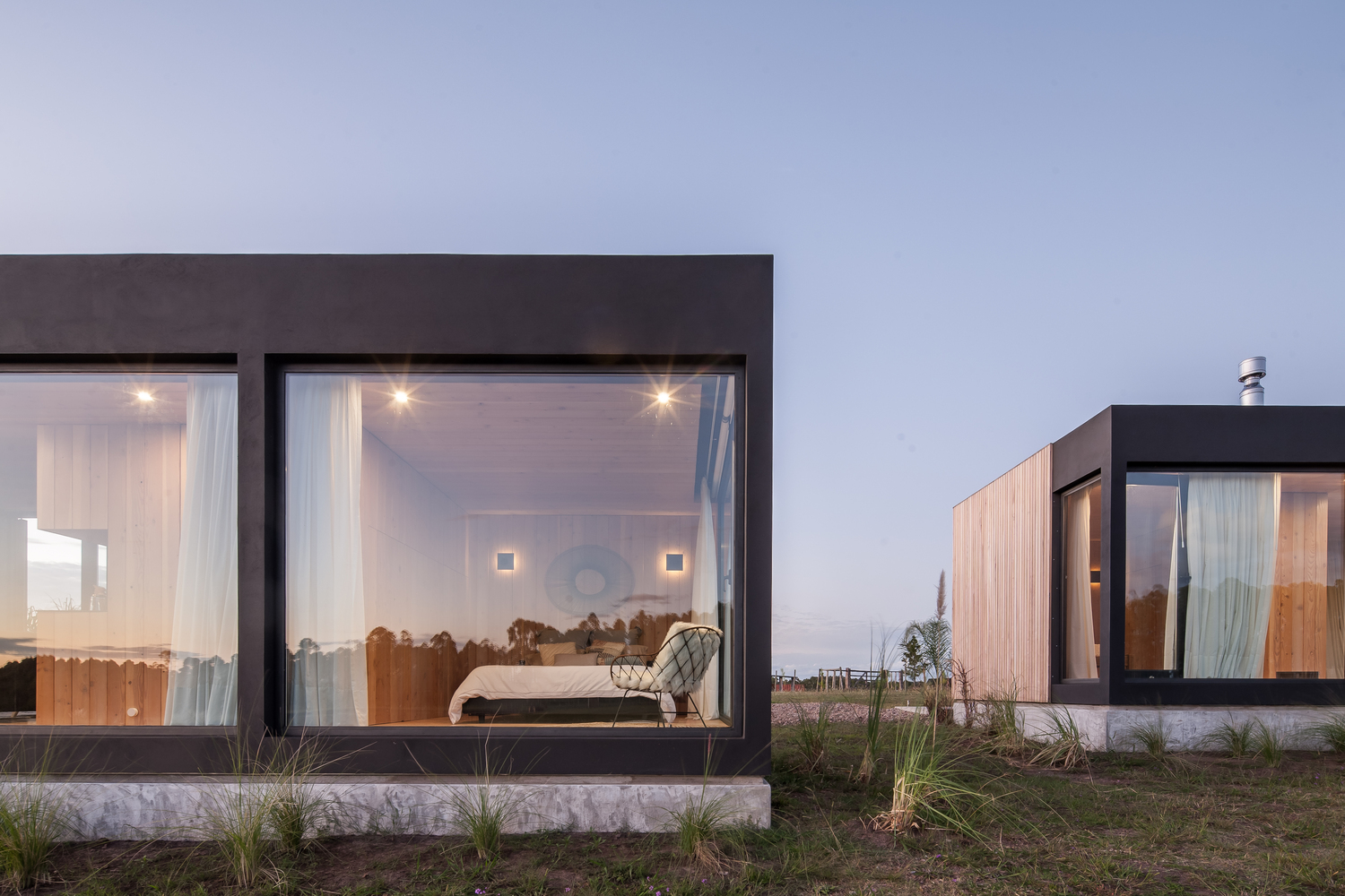 A New Benchmark for Mobile Functional Rooms! Concrete-Cast "Steel Boxes" – Flexible, Versatile, and Weather-Resistant(图2)