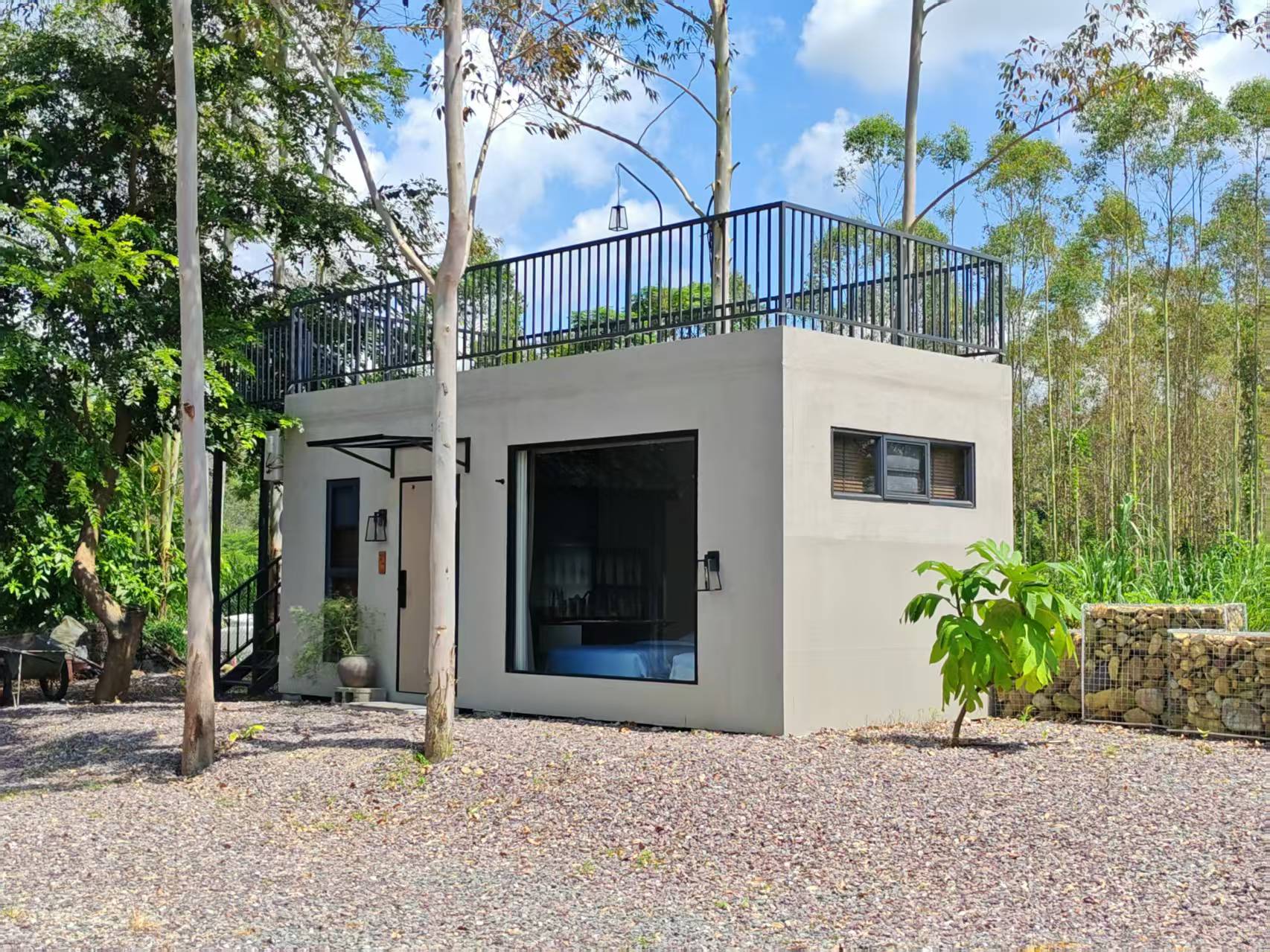 Don’t Let House-Building Slow You Down! Reinforced Concrete Prefabricated Houses: As Simple as Building with Lego, As Sturdy as a Rock, Profitable Upon Completion(图1)